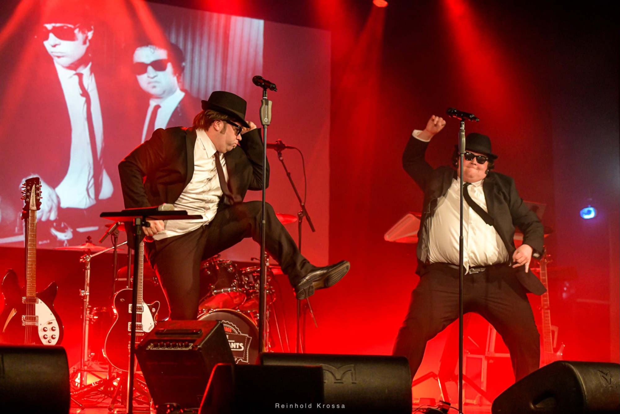 Fotos: The Fantastic Blues Brothers Band/ Florian Bertrams/Dirk Krühler/ John Grant/ Reinhold Krossa/Florian Kaiser/ Anna G.
